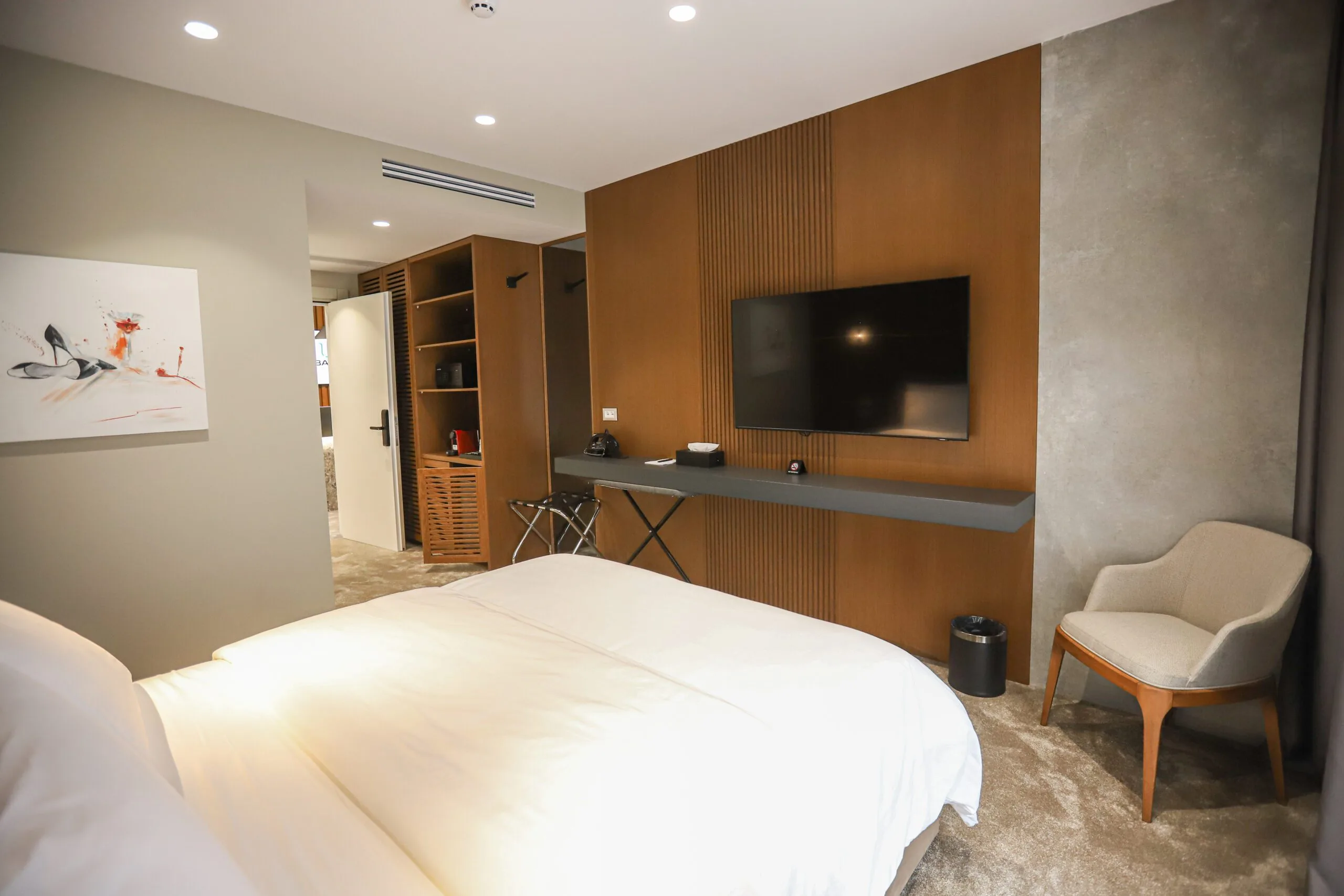Urban IN room